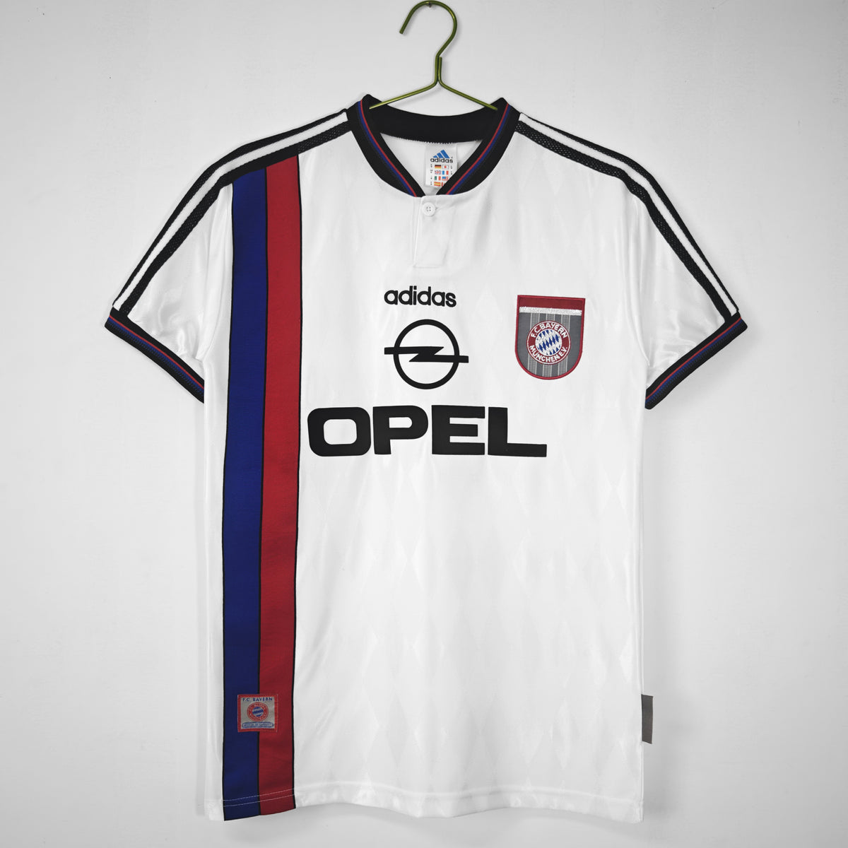 Bayern 1996/98 Away Shirt