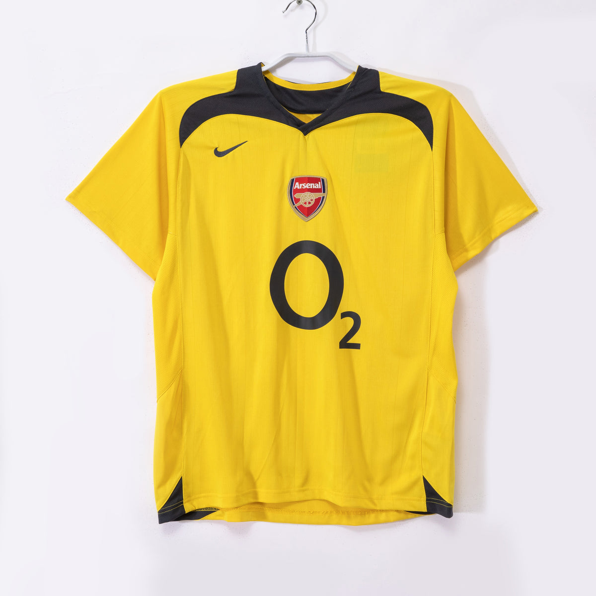 Arsenal 2005/06 Away Shirt
