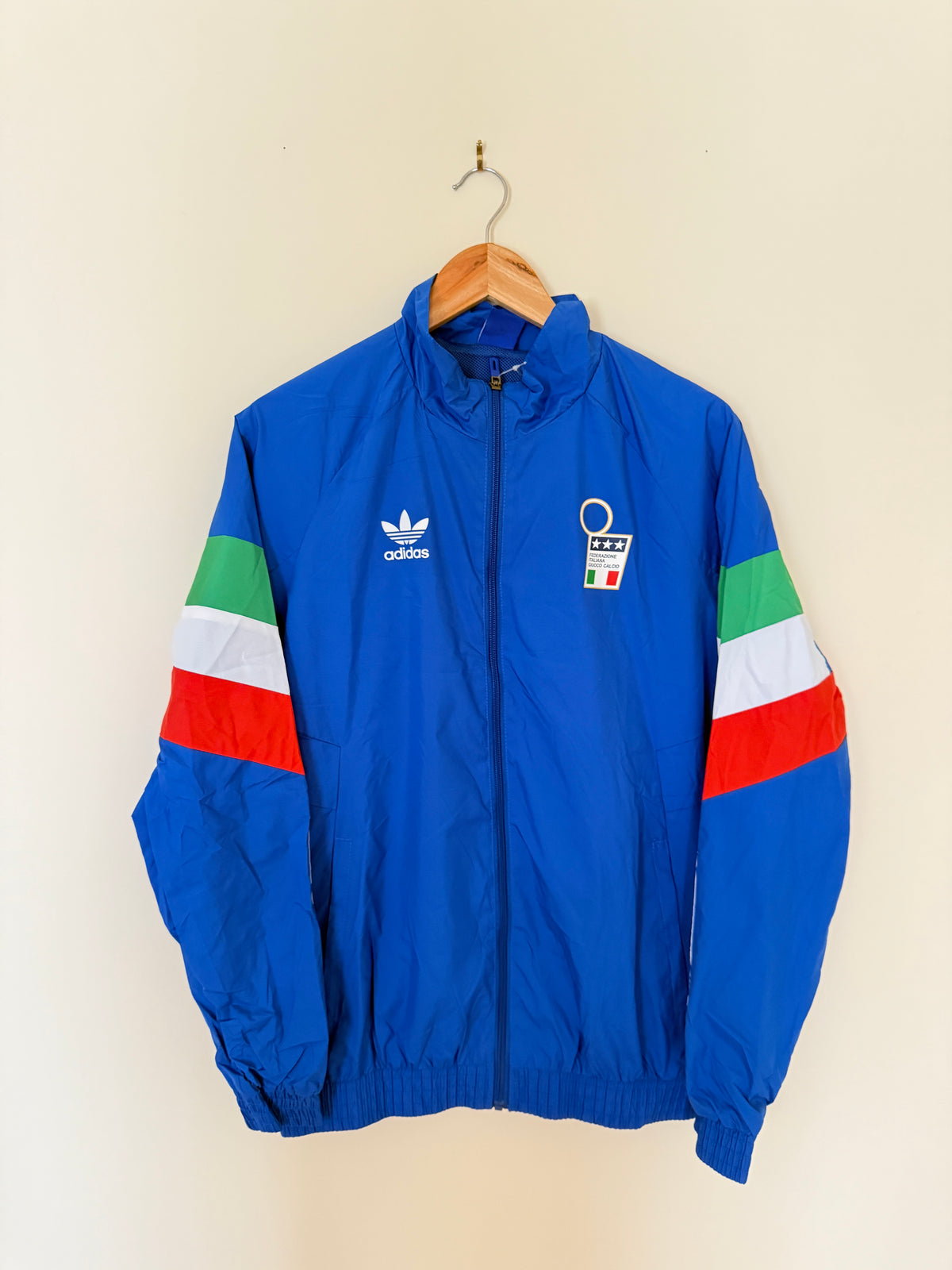 Italy Retro Windbreaker (Light Blue)