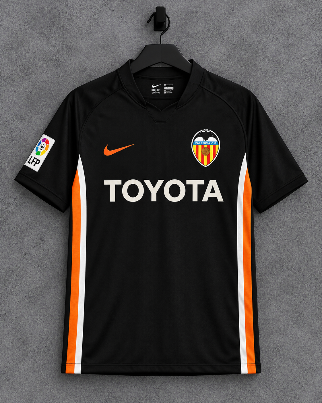 Valencia 2005/06 Away Shirt