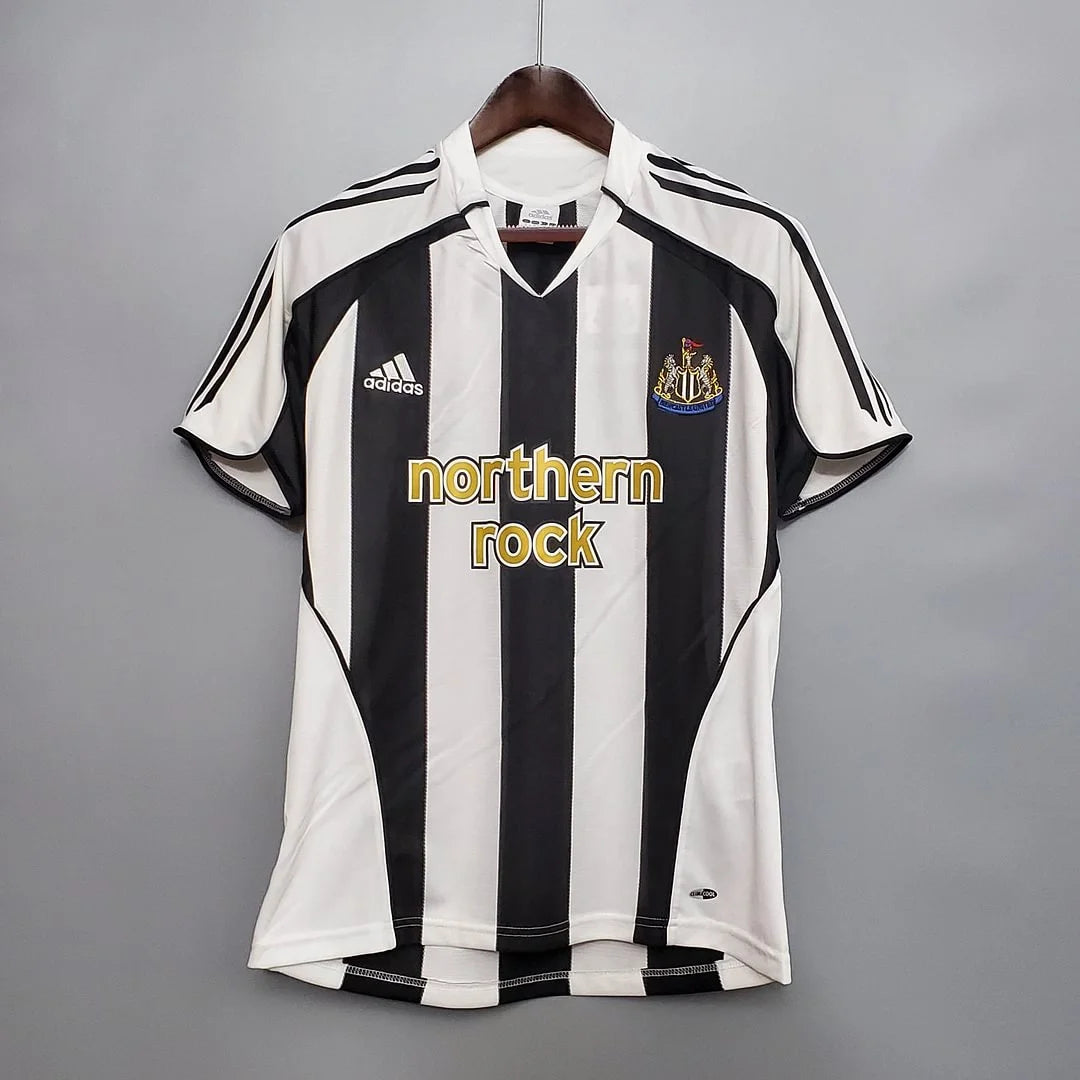 Newcastle United 2004/06 Home Shirt