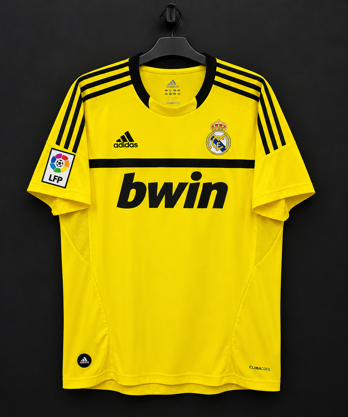 Real Madrid 2011/12 Goalkeeper Shirt